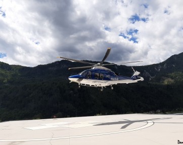 Policijski helikopter